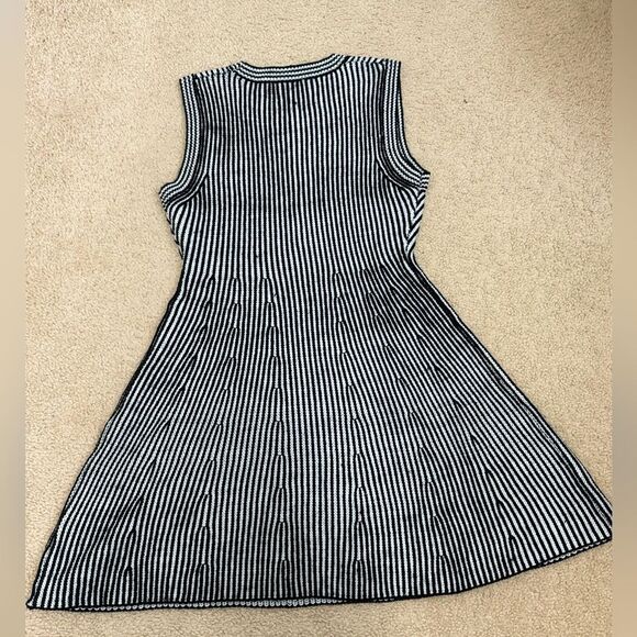 J.O.A. Los Angeles Knitted Fit & Flare Black White Knee Length Dress Sz M EUC - Picture 5 of 15